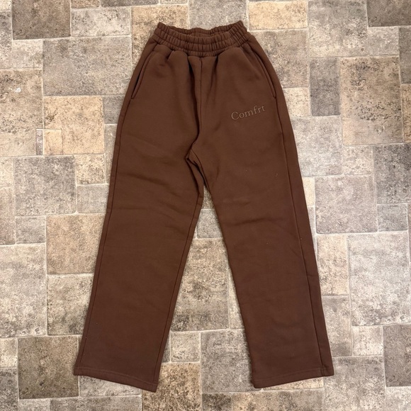 Comfrt Minimalist Straight Leg Sweatpants 🤎 - Picture 4 of 6